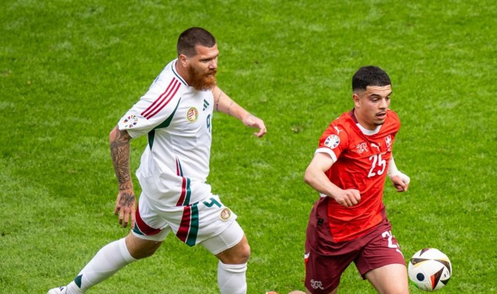 Cầu thủ hộ pháp nặng 100kg gây sốt ở Euro 2024 - 2 Cầu thủ hộ pháp nặng 100kg gây sốt ở Euro 2024 - 2