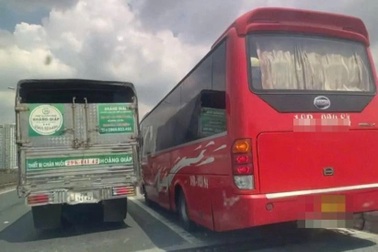 Người dân "mách" Cục trưởng CSGT, tài xế xe khách bị xử phạt