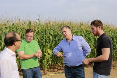 Tự hào quê hương với dòng sữa TH True Milk tại nước Nga