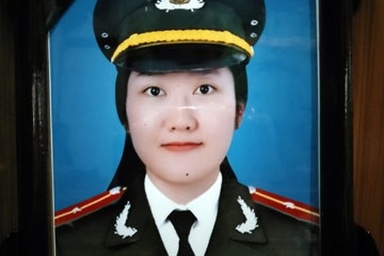 Vĩnh biệt người mẹ từ chối chữa ung thư để cứu con