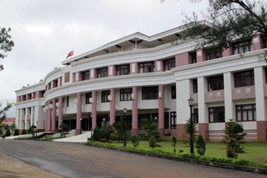 Khởi tố nguyên Chánh Văn phòng Tỉnh ủy Đắk Nông: Nhiều cán bộ dính sai phạm