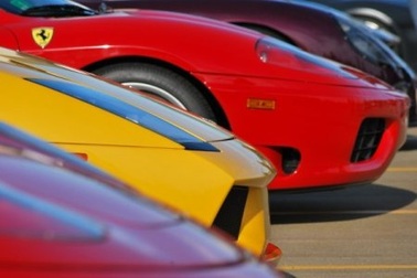 “Câu lạc bộ” 500 mã lực: Đông vui