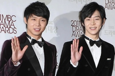 Em trai "Hoàng tử gác mái" Park Yoochun bị bắt vì dùng chất cấm