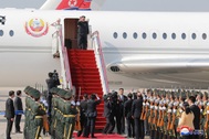Vì sao ông Kim Jong-un chọn máy bay để công du Trung Quốc?