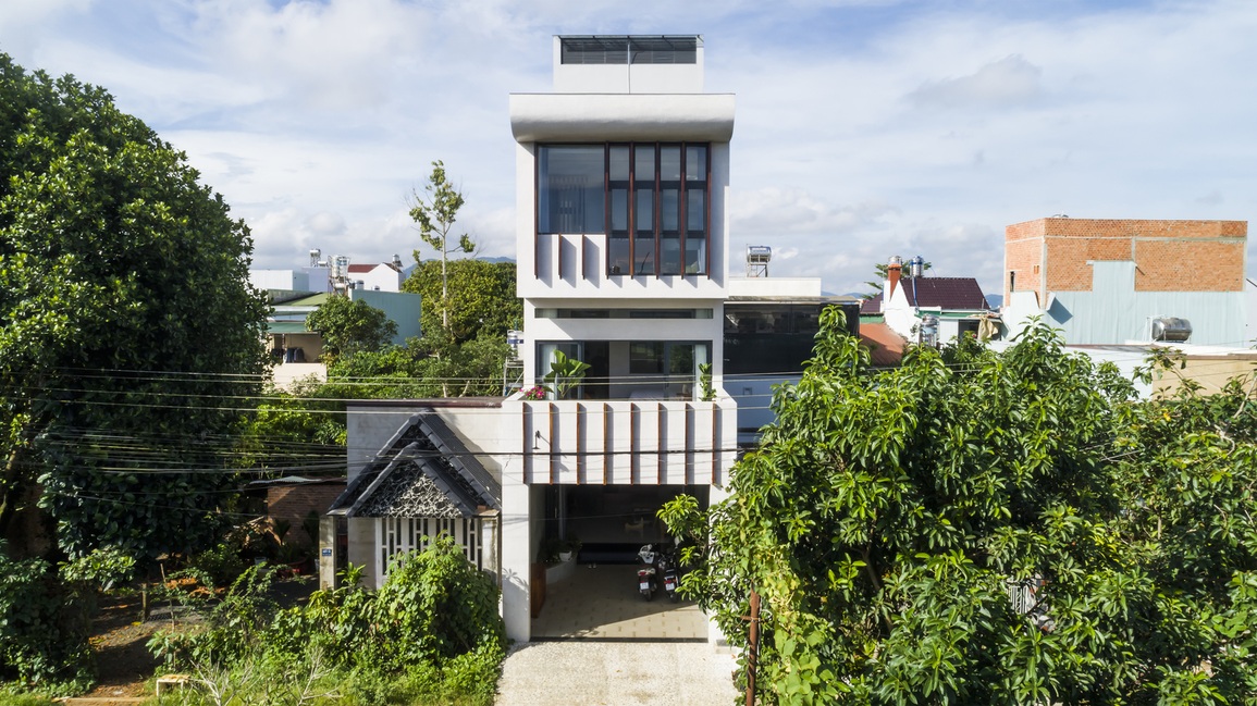 Độc đáo ngôi nhà 150m2 có mái biết chuyển động, gia chủ ngắm trọn bầu trời - 1 Độc đáo ngôi nhà 150m2 có mái biết chuyển động, gia chủ ngắm trọn bầu trời - 1