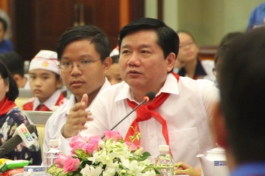 Bí thư Đinh La Thăng “truy” Giám đốc Sở GD-ĐT TPHCM