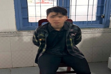 Thiếu niên 15 tuổi đâm trọng thương tài xế để cướp xe ôm