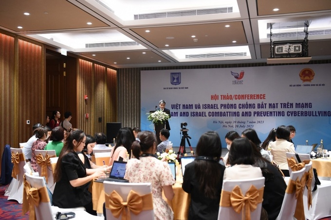 Quang cảnh Hội thảo Việt Nam và Israel Phòng chống bắt nạt trên môi trường mạng.