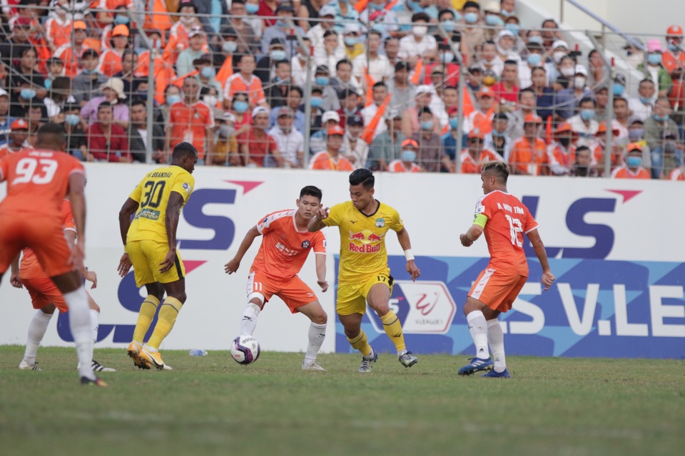 Đà Nẵng 0-2 HA Gia Lai: Bàn thắng siêu đỉnh của Văn Toàn - 11 Đà Nẵng 0-2 HA Gia Lai: Bàn thắng siêu đỉnh của Văn Toàn - 11