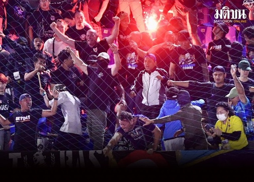 Bóng đá Thái Lan hứng chịu án phạt nặng từ AFC - 1 Bóng đá Thái Lan hứng chịu án phạt nặng từ AFC - 1