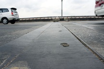 Mất ngủ vì tiếng ồn “lạ” trên cầu Thăng Long