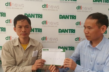 Người đàn ông goá vợ san sẻ nỗi đau với người cha có con bị lao màng não