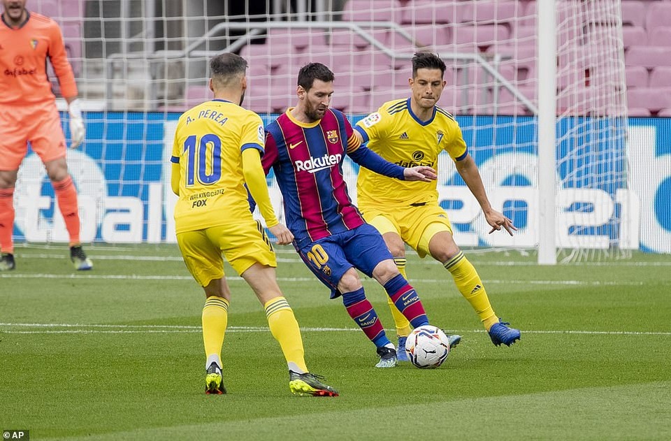 Hòa thất vọng, Barcelona hụt hơi trong cuộc đua với Atletico và Real Madrid - 1 Hòa thất vọng, Barcelona hụt hơi trong cuộc đua với Atletico và Real Madrid - 1