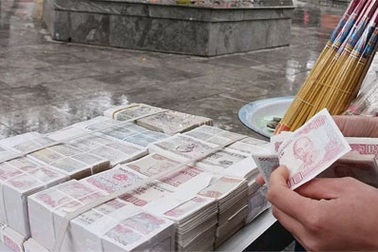 Gần Tết, tiền lẻ lại "nóng"