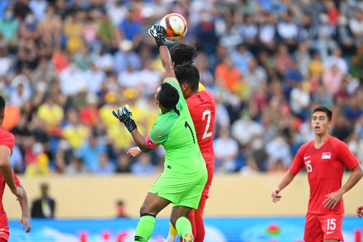 Suýt thua Singapore, U23 Malaysia vẫn giữ được ngôi đầu bảng B - 2 Suýt thua Singapore, U23 Malaysia vẫn giữ được ngôi đầu bảng B - 2