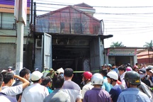 Vụ cháy 8 người tử vong: Lối thoát duy nhất bị lửa bịt kín