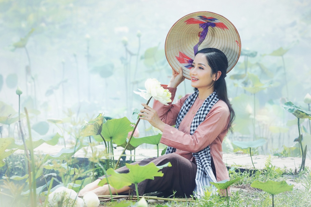Diệu Thảo Phía trước là bầu trời gây bất ngờ với nhan sắc sau hơn 20 năm - 5 Diệu Thảo Phía trước là bầu trời gây bất ngờ với nhan sắc sau hơn 20 năm - 5