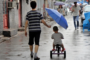 Trung Quốc: Đưa con gái đi chữa bệnh, chồng sốc khi biết nuôi "con tu hú"