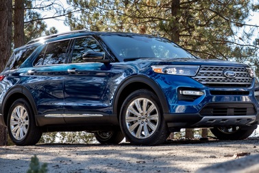 Một số xe Ford Explorer có thể bị bung động cơ khỏi giá đỡ