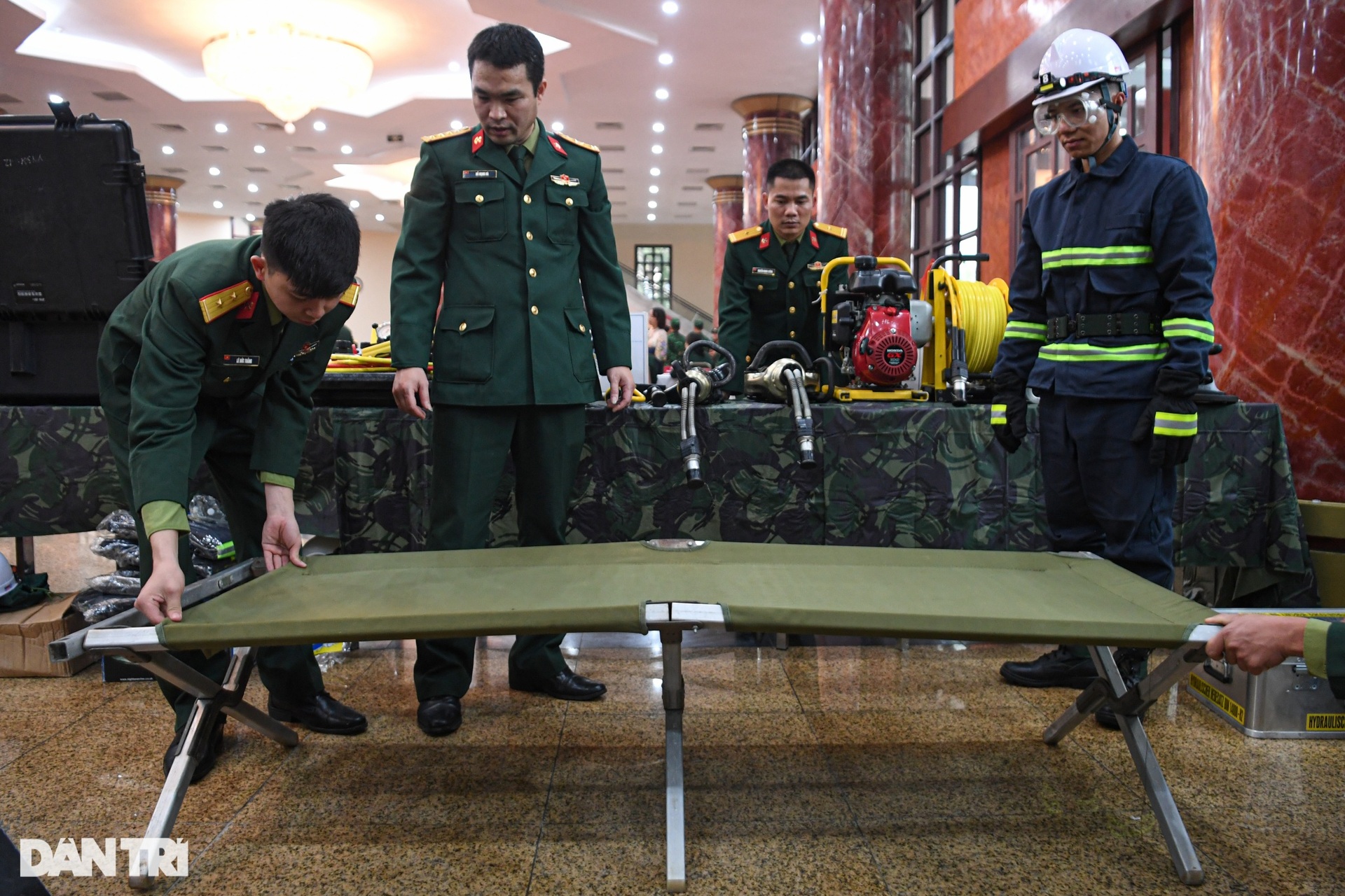 Dàn trang thiết bị chuyên dụng của quân đội Việt Nam sang Thổ Nhĩ Kỳ - 10 Dàn trang thiết bị chuyên dụng của quân đội Việt Nam sang Thổ Nhĩ Kỳ - 10