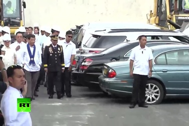 Philippines nghiền nát xe ô tô nhập lậu