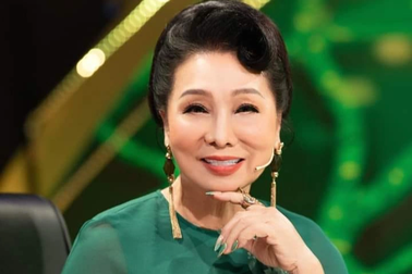 NSND Bạch Tuyết: "Hát cải lương phải có tư cách đàng hoàng, ăn nói có học"