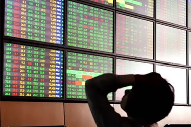 VN-Index tuột dốc