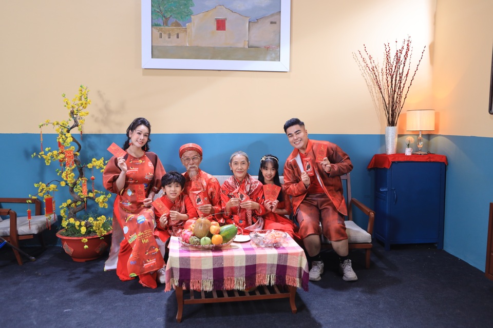 Nhật Kim Anh biến thành nữ thần mùa xuân trong MV mới - 3 Nhật Kim Anh biến thành nữ thần mùa xuân trong MV mới - 3