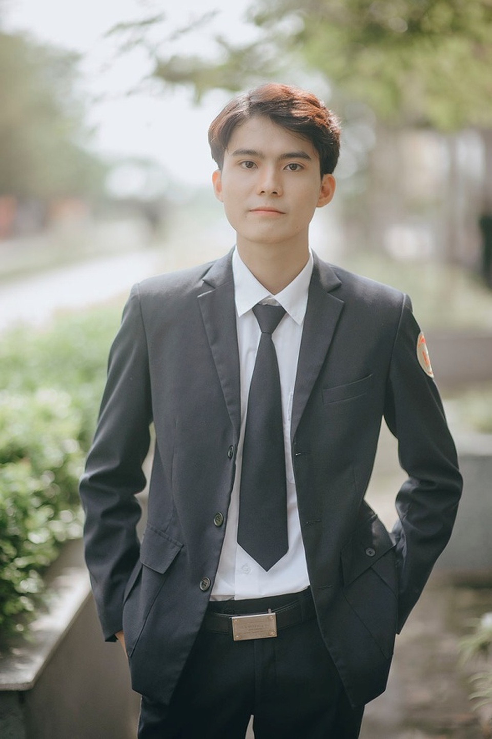 Hot boy Học viện Tòa án điển trai trong ảnh kỷ yếu chia tay giảng đường - 9 Hot boy Học viện Tòa án điển trai trong ảnh kỷ yếu chia tay giảng đường - 9