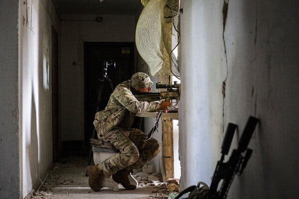 Rủi ro của lực lượng bắn tỉa Ukraine trên chiến tuyến khốc liệt với Nga - 1 Rủi ro của lực lượng bắn tỉa Ukraine trên chiến tuyến khốc liệt với Nga - 1