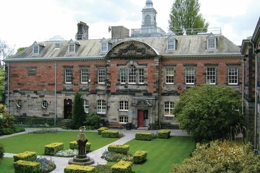 Những trường đại học hàng đầu thế giới về phát triển bền vững