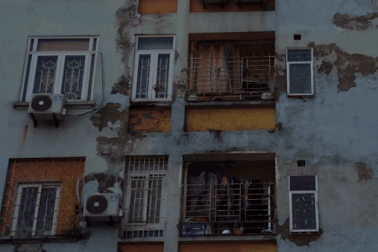 Cuộc sống bên trong khu tái định cư xuống cấp trầm trọng ở Hà Nội