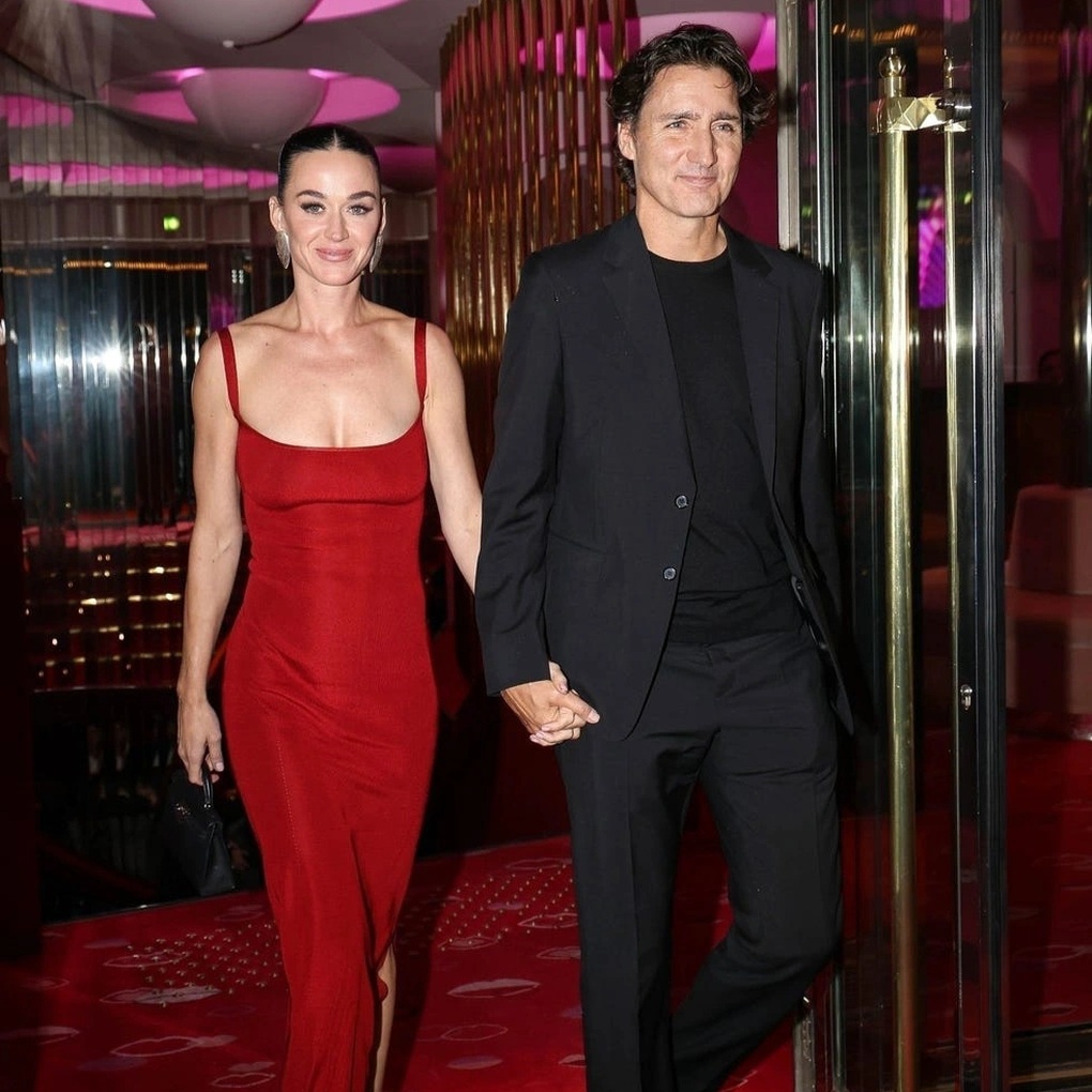 Phản ứng của vợ cũ khi cựu Thủ tướng Canada hẹn hò ca sĩ gợi cảm Katy Perry - 3 Phản ứng của vợ cũ khi cựu Thủ tướng Canada hẹn hò ca sĩ gợi cảm Katy Perry - 3