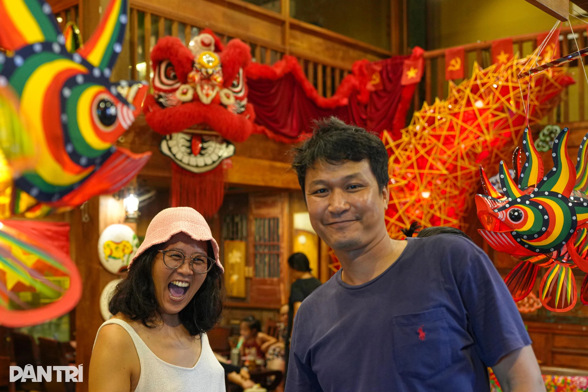Quán cà phê ở TPHCM rộn ràng Trung thu, chi cả trăm triệu đồng để trang trí - 6 Quán cà phê ở TPHCM rộn ràng Trung thu, chi cả trăm triệu đồng để trang trí - 6