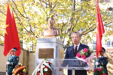 Tổng Bí thư Tô Lâm dự khánh thành Tượng Chủ tịch Hồ Chí Minh tại Bulgaria