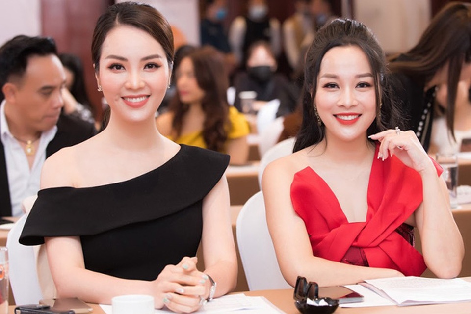 Vàng Anh Minh Hương đẹp rạng rỡ ở tuổi 39 - 6 Vàng Anh Minh Hương đẹp rạng rỡ ở tuổi 39 - 6