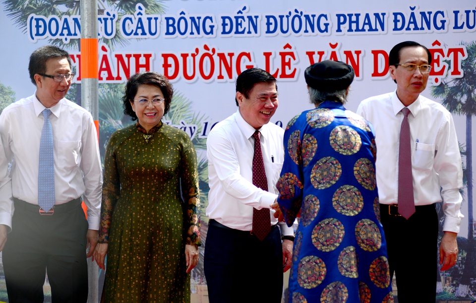 TPHCM chính thức có đường Lê Văn Duyệt - 1