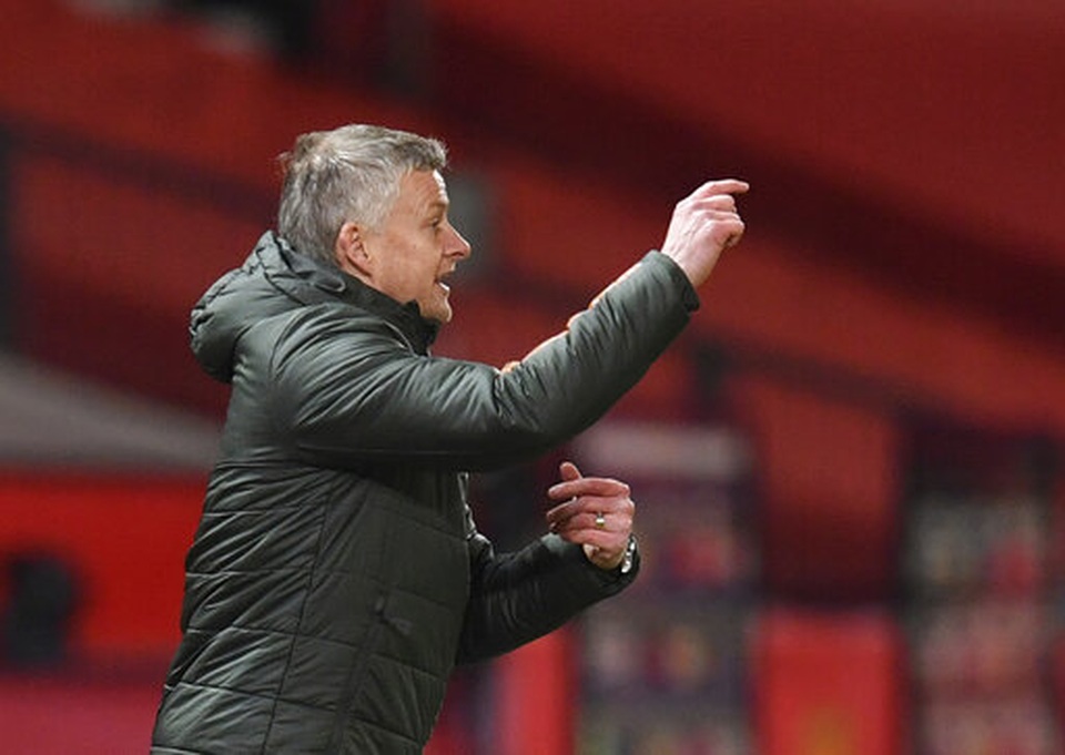 Man Utd 0-0 Man City: Cùng sợ thua nên đành chia điểm - 8 Man Utd 0-0 Man City: Cùng sợ thua nên đành chia điểm - 8