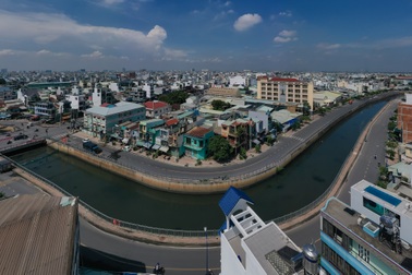 Hàng trăm tấn rác tại Kênh Nước Đen ở TPHCM đã được dọn sạch