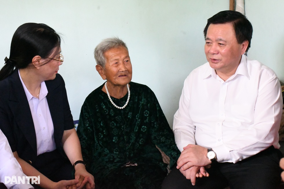 Ông Nguyễn Xuân Thắng tri ân người có công ở Quảng Ngãi