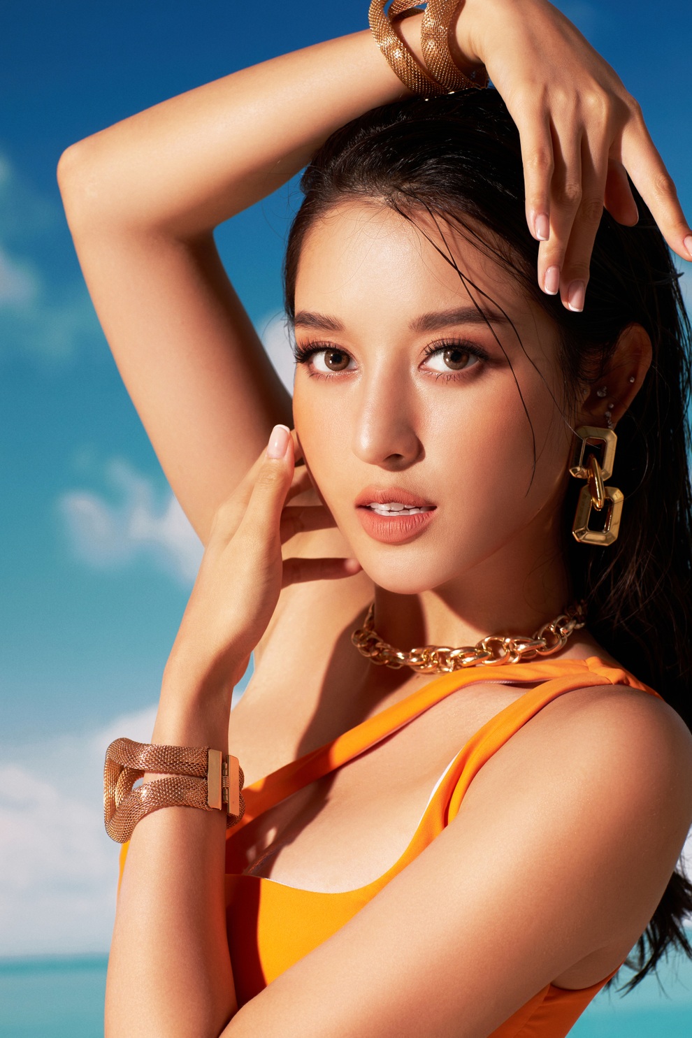 Covid-19 khiến Huyền My cũng phải học lại cách tiêu tiền - 1 Covid-19 khiến Huyền My cũng phải học lại cách tiêu tiền - 1