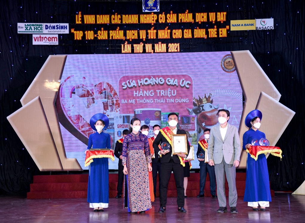 Sữa hoàng gia Úc Royal Ausnz - Sạch từ nguồn nguyên liệu đến thành phẩm - 4 Sữa hoàng gia Úc Royal Ausnz - Sạch từ nguồn nguyên liệu đến thành phẩm - 4