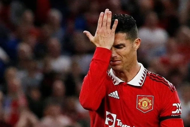 Nhà báo Piers Morgan khuyên Arsenal nên chiêu mộ Ronaldo