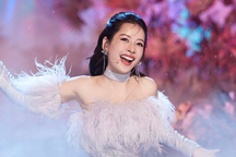 "Tỷ tỷ đạp gió rẽ sóng" chính thức về Việt Nam, 30 "chị đẹp" nào tham gia?