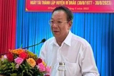 Bí thư Huyện ủy ở Đắk Lắk: "Xin nghỉ hưu sớm để tạo điều kiện cho lớp trẻ"