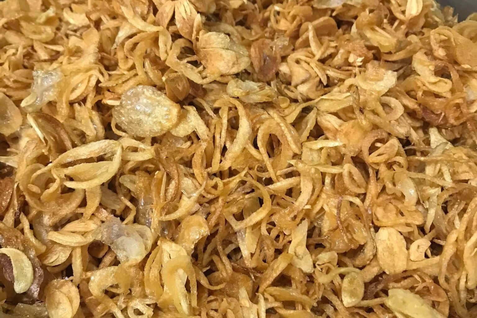 Làm hành phi giòn rụm, để lâu vẫn ngon - 1 Làm hành phi giòn rụm, để lâu vẫn ngon - 1