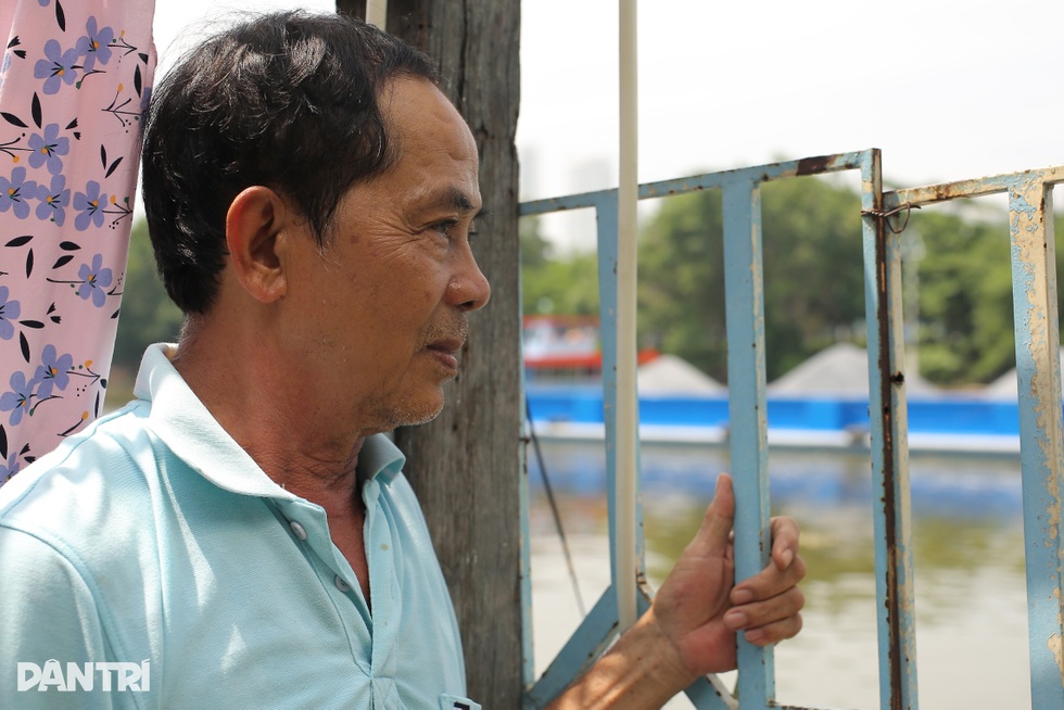 Sống khổ trên những tuyến kênh ô nhiễm ở TPHCM - 3