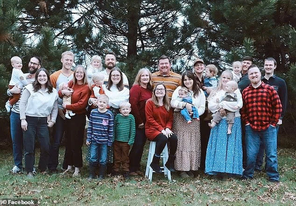 Ca sinh 7 đầu tiên gây sửng sốt thế giới sau 28 năm giờ ra sao? - 4