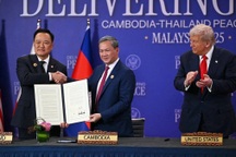 Tổng thống Mỹ nói sẽ điện đàm với lãnh đạo Campuchia, Thái Lan