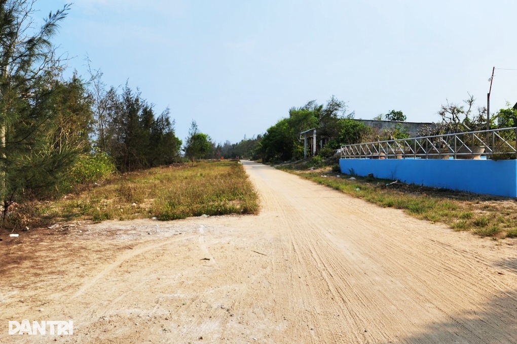 Hình ảnh tuyến đường 1,7km khiến 9 cán bộ, giám đốc bị khởi tố - 2 Hình ảnh tuyến đường 1,7km khiến 9 cán bộ, giám đốc bị khởi tố - 2